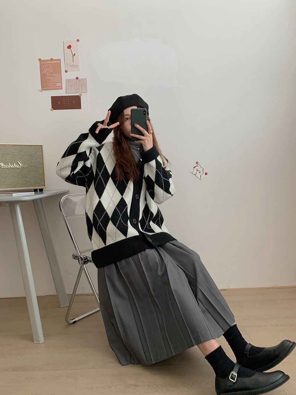 Loose Argyle Pattern V-Neck Cardigan Sweater