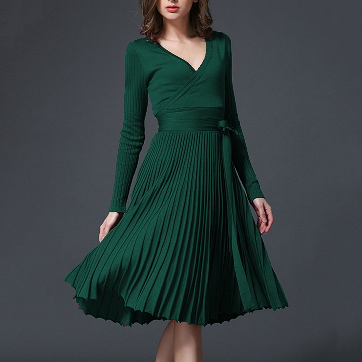Sexy V-Neck Solid Pleated Knitted Skater Dress