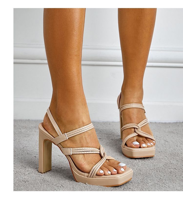 Block Heel Strappy Sandals AE1062