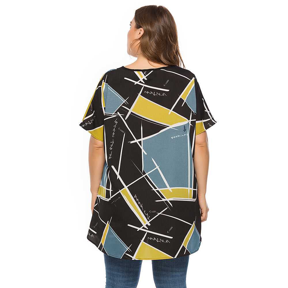 Large Size Women's Loose Geometric Print Short Sleeves T-shirt