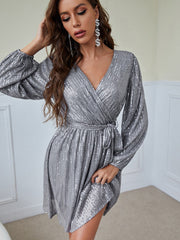 Long sleeve sequined short V-neck dress