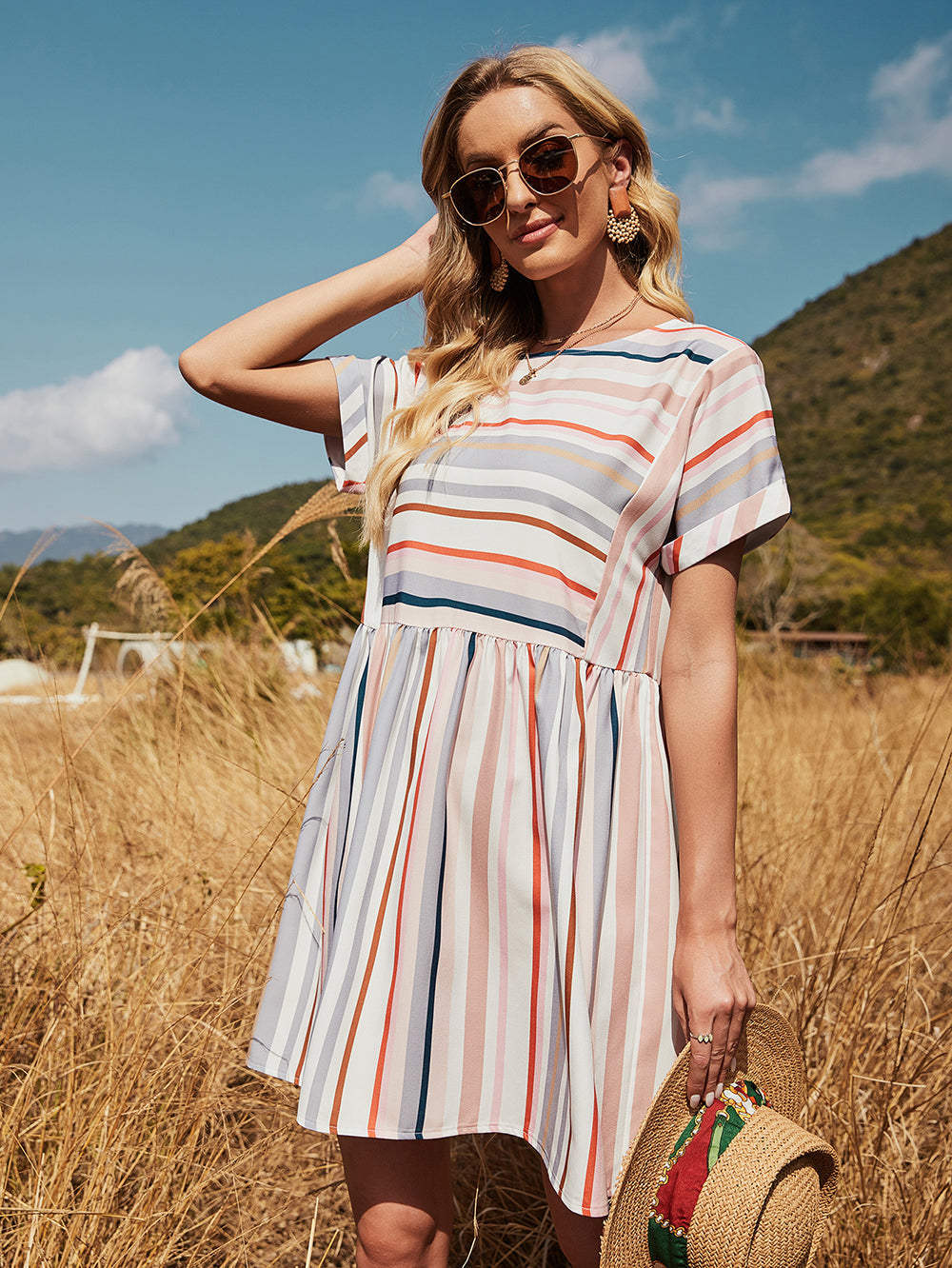 Loose Short-sleeved Mid-length Round Neck Casual Striped Dress